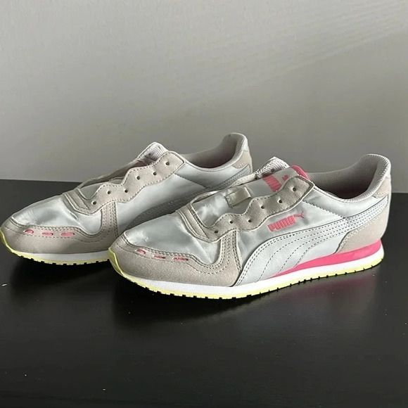 Puma Pink and Grey Sneakers Sz 6.5 - Picture 2 of 7